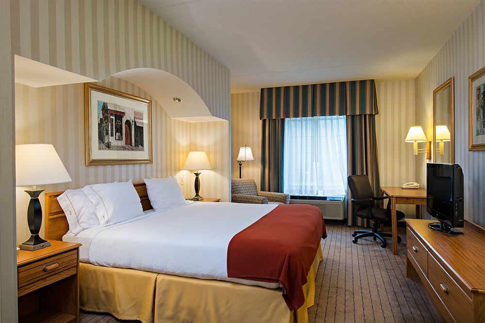 Holiday Inn Express Philadelphia Ne - Langhorne, An Ihg Hotel Экстерьер фото
