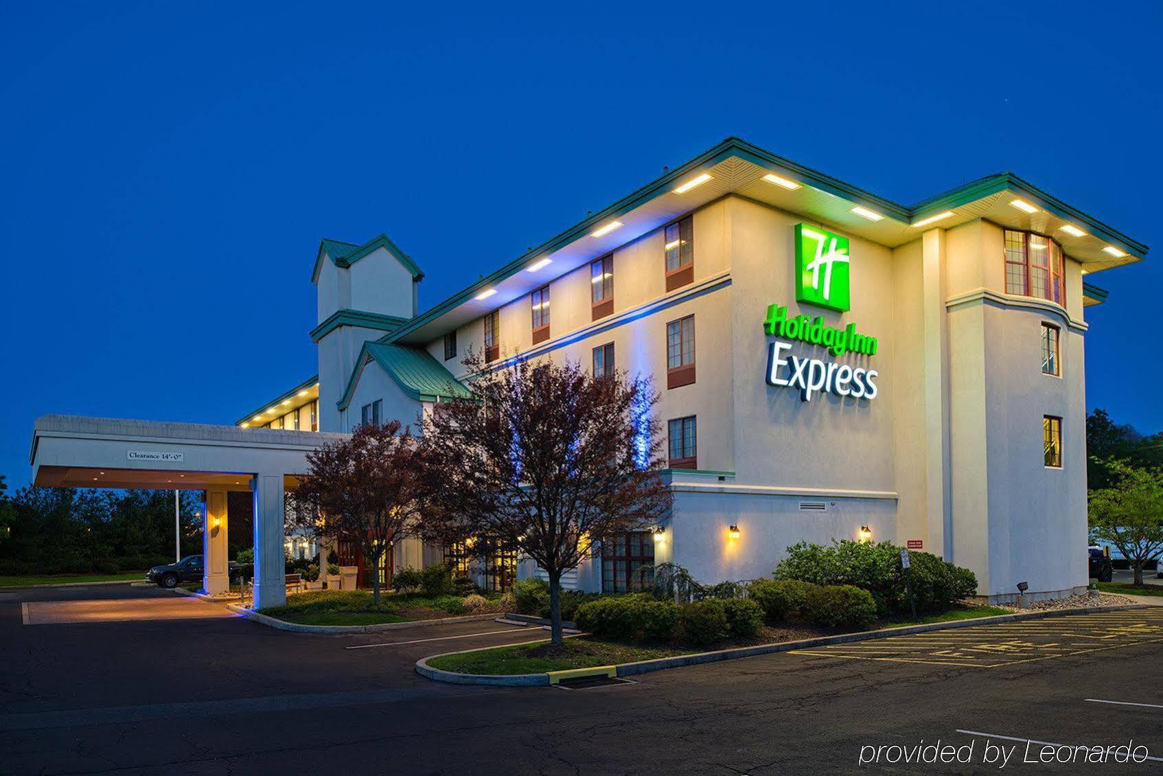 Holiday Inn Express Philadelphia Ne - Langhorne, An Ihg Hotel Экстерьер фото